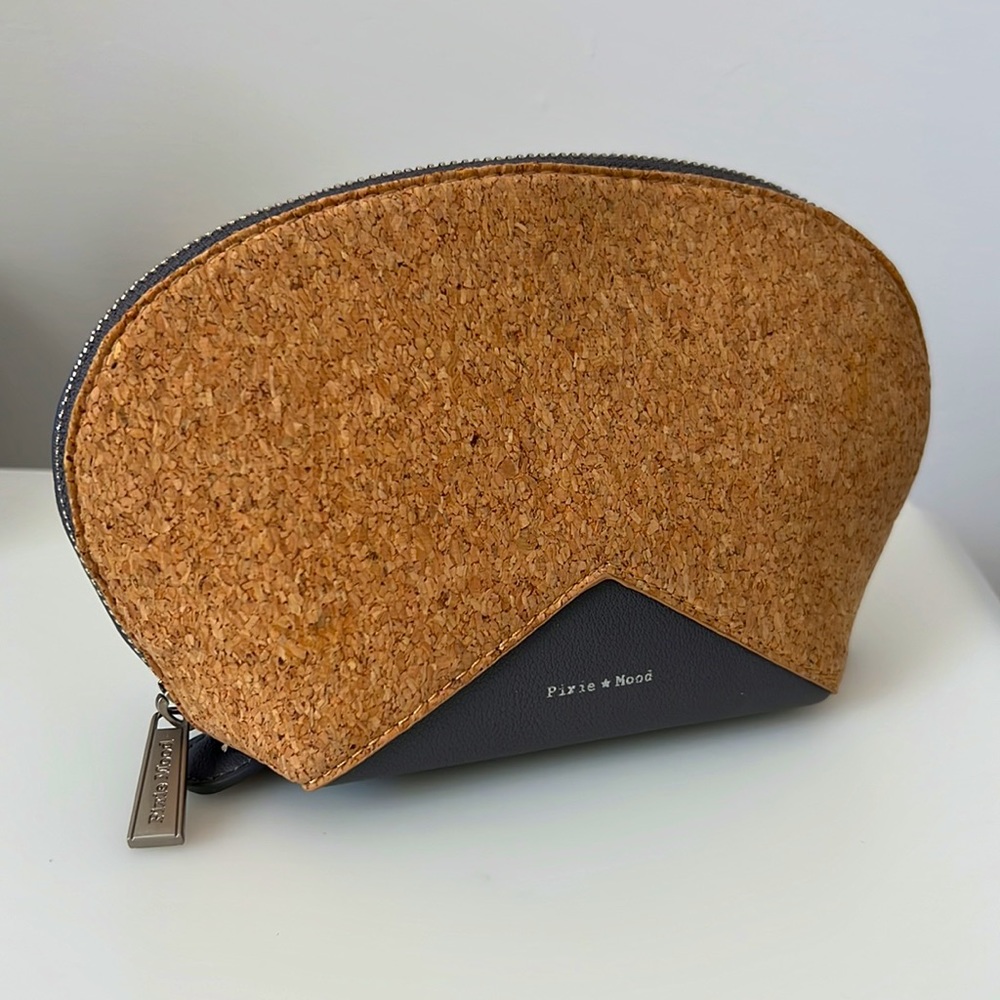 Pixie Mode Cork clutch. Vegan Leather. Grey. Wedding. Event.